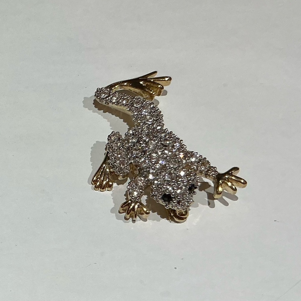Vintage Gold and Rhinestone Frog Brooch